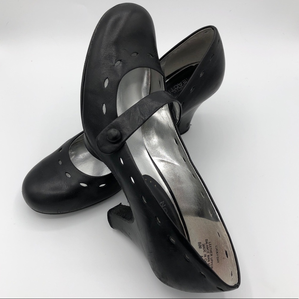 Kenneth Cole Reaction “Lucky Day” Mary Jane’s 8½ - Picture 2 of 7